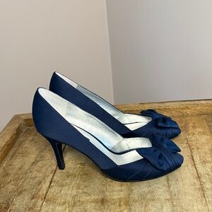 Nina Shoes 'Forbes' Peep Toe Navy Blue Pump Size 10